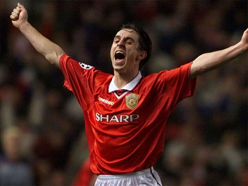 doi-hinh-mu-xuat-sac-nhat-gary-neville